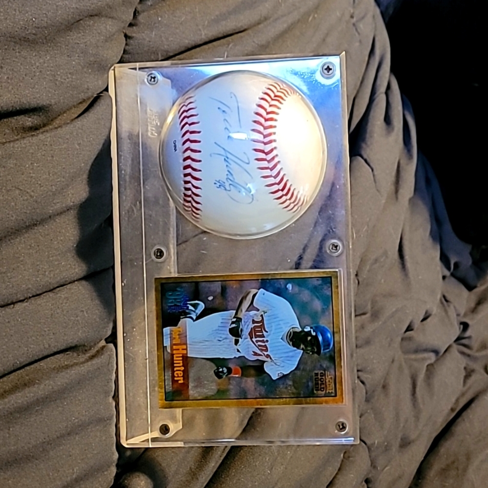 Torii hunter autographed ball and rookie card